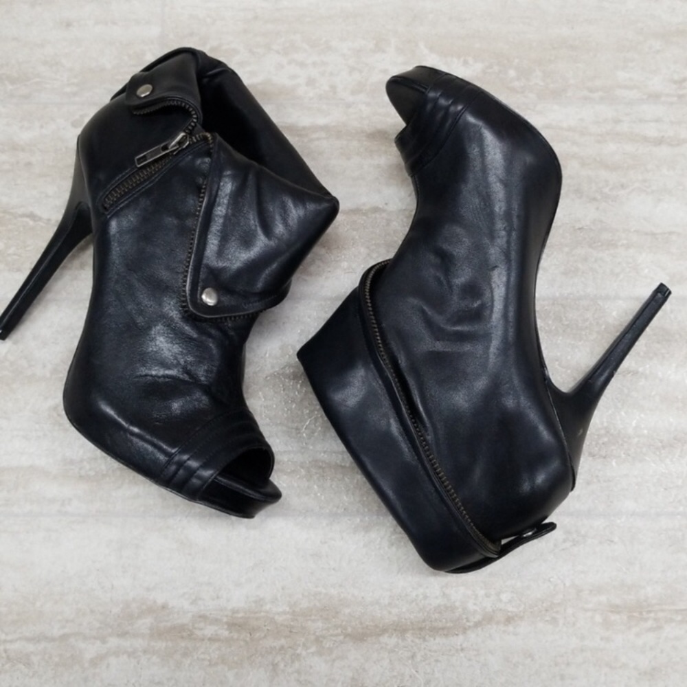 ALDO | Black Booties - Picture 8 of 8
